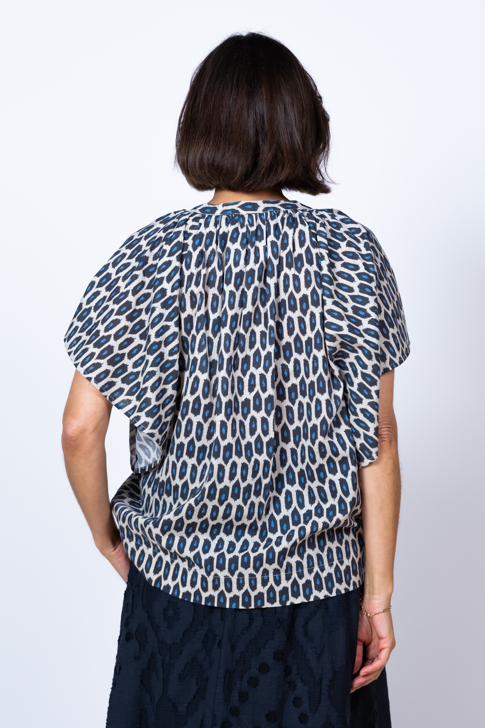 #kleur_ECRU