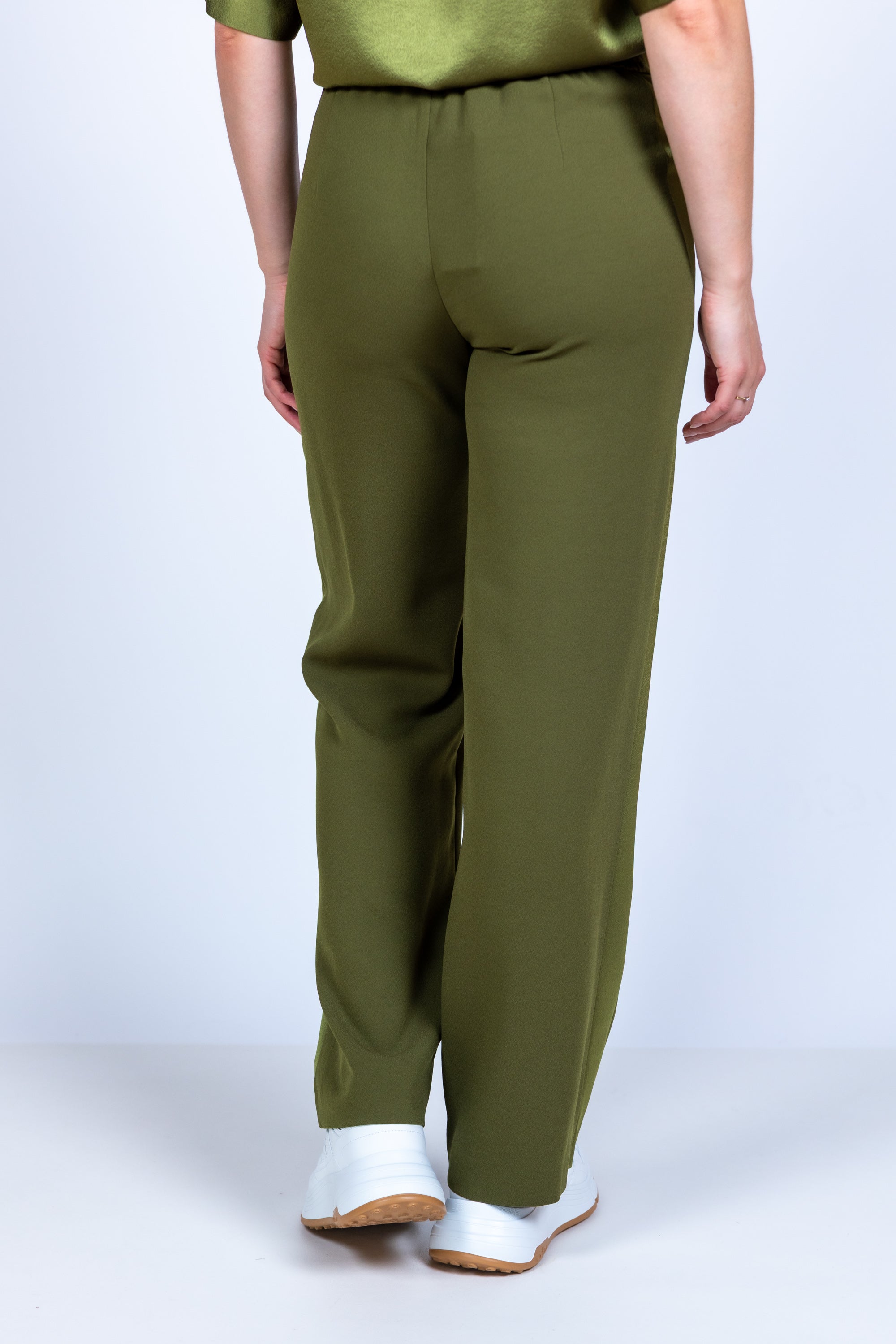 #kleur_OLIJFGROEN