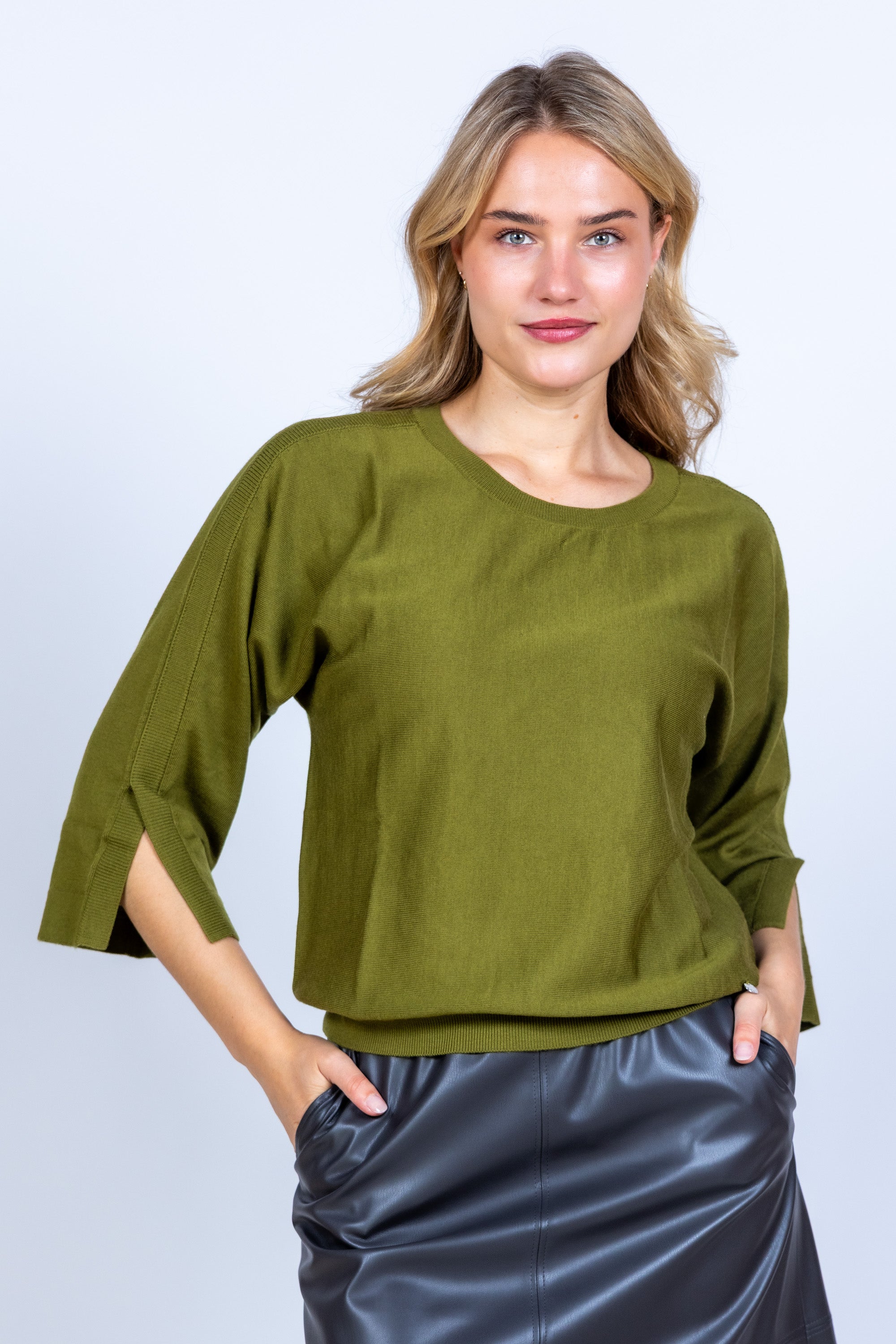 #kleur_OLIJFGROEN